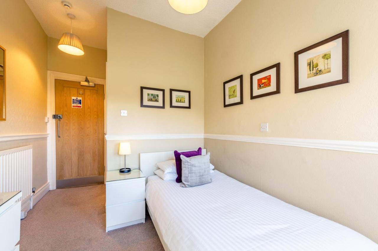 The Gables Guest House Ambleside Bagian luar foto
