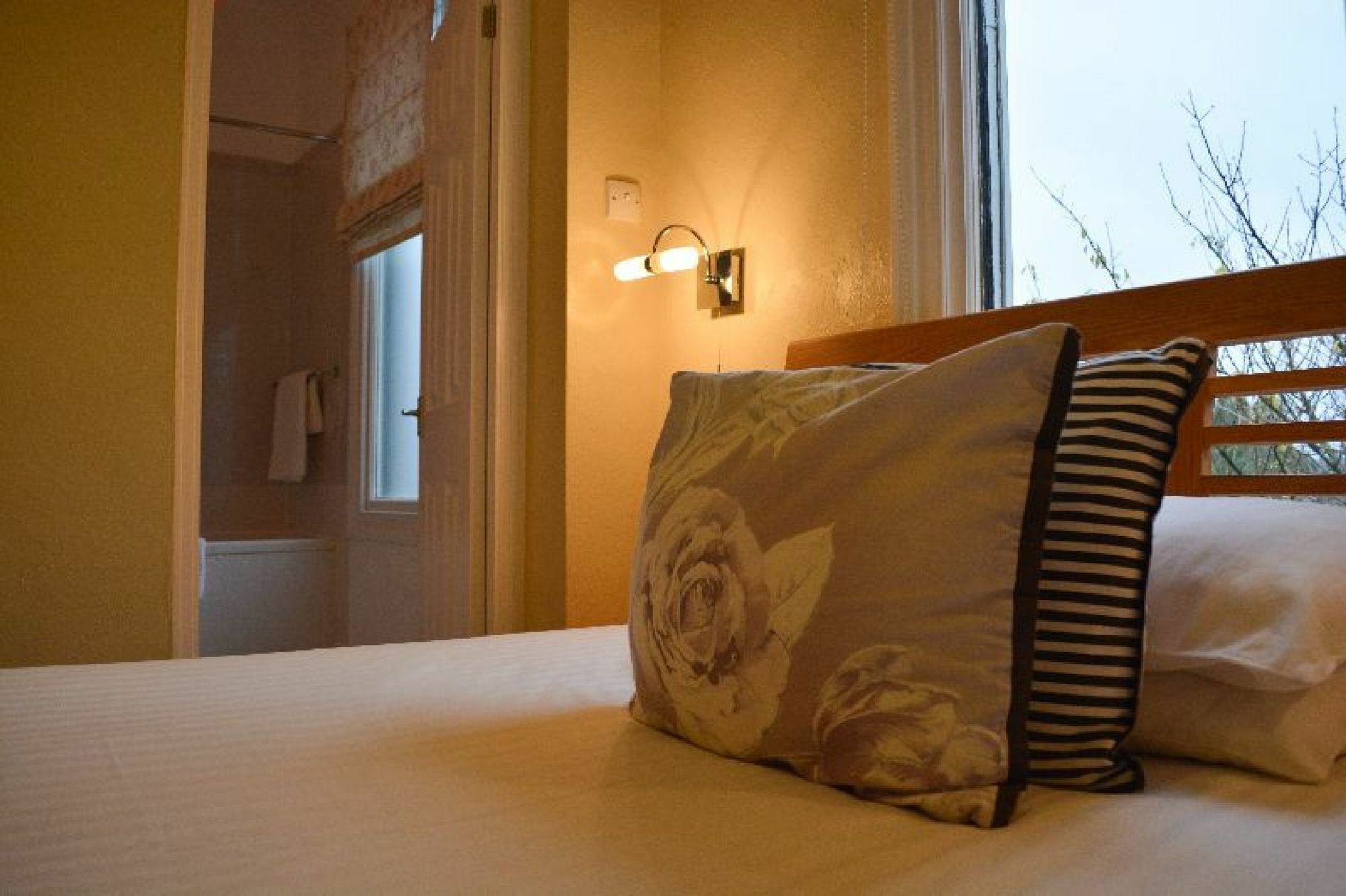 The Gables Guest House Ambleside Bagian luar foto