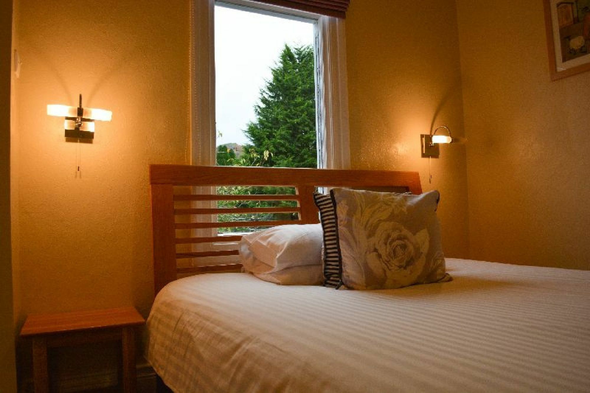 The Gables Guest House Ambleside Bagian luar foto